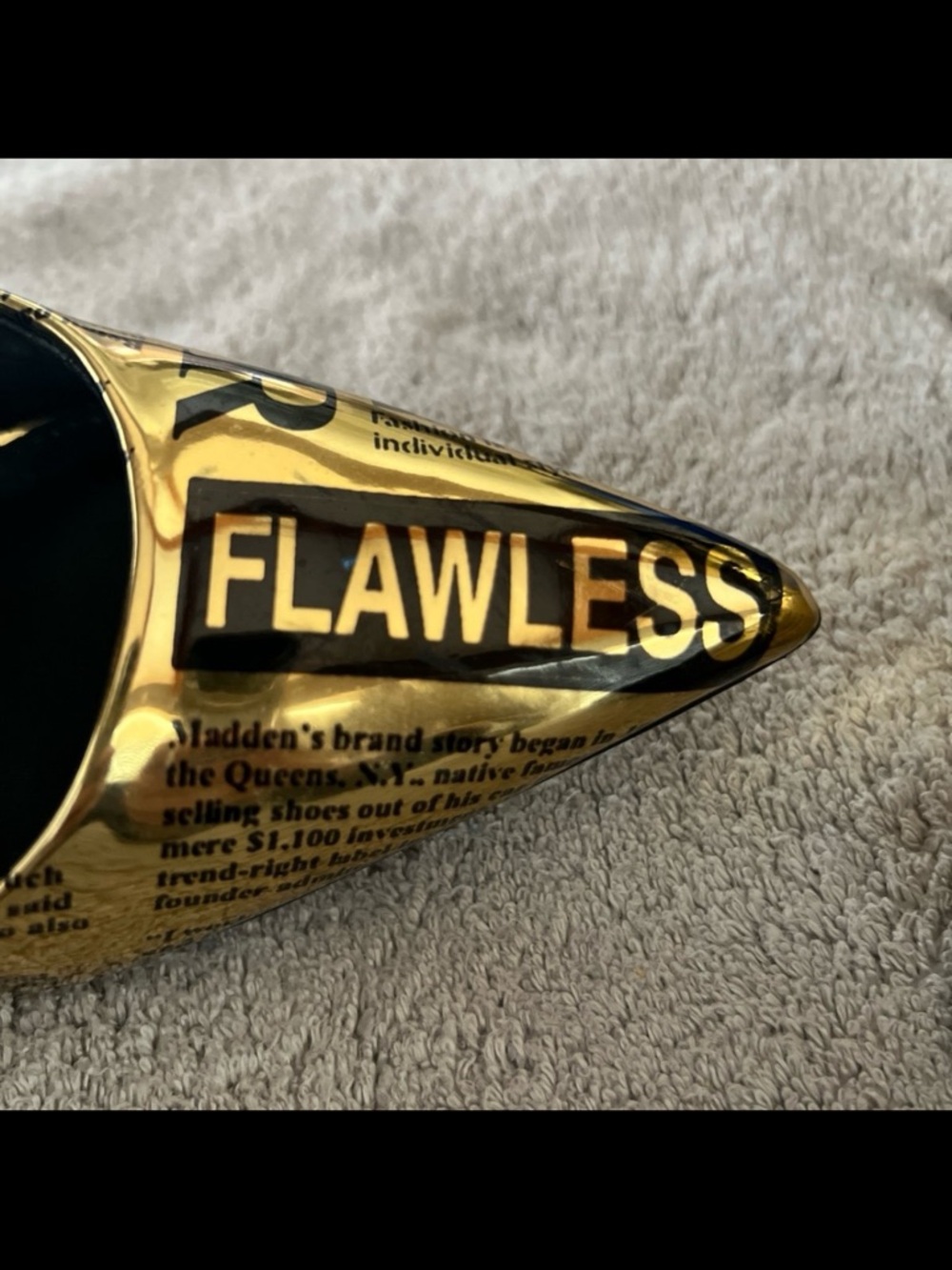 STEVE MADDEN VALA POINTED TOE PUMPS//METALLIC GOLD & BLACK NEWSPAPER PRINT/SZ 7 - Picture 5 of 11